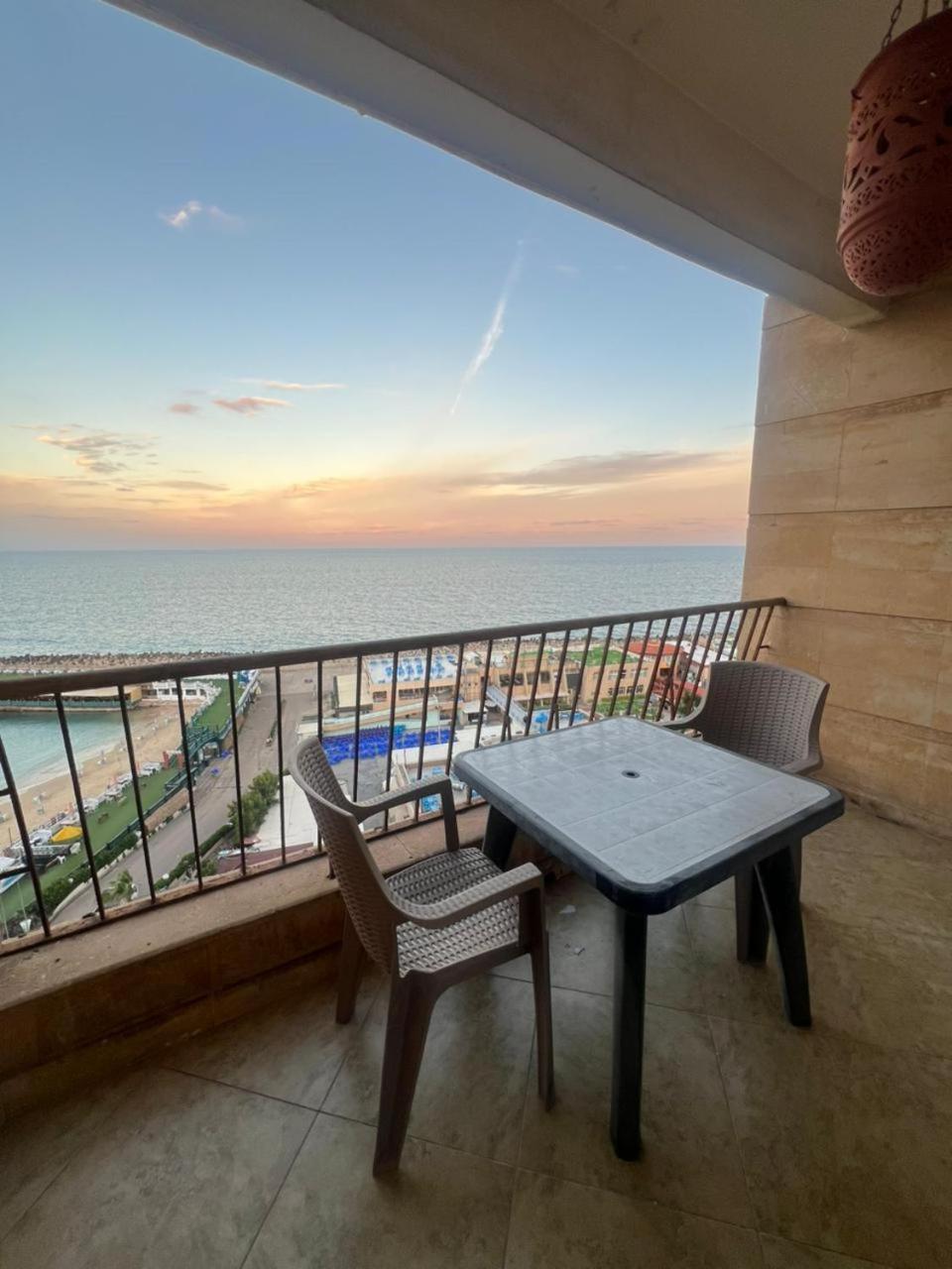 Sea View *